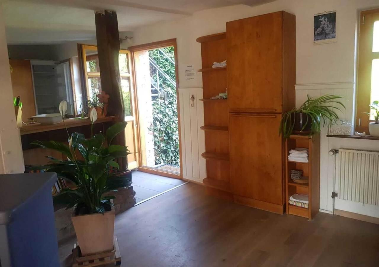 Aeltestes Haus In Quentel - Ferienwohnung 1 Mit Kleinem Garten Lichtenau Exteriör bild